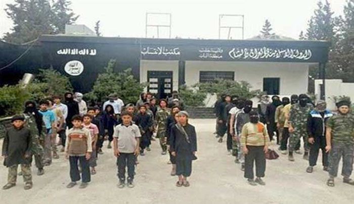 داعش کودکان را به صلیب کشید و سوزان