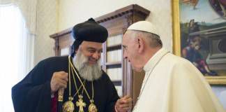 ผู้นำคริสเตียนซีเรียบอกตะวันตก : “หยุดให้อาวุธกลุ่มก่อการร้ายที่กำลังสังหารหมู่ประชาชนของเรา”