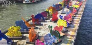 ฝรั่งเศส จำลอง “เรือนบีนุห์” แล่นในน่านน้ำปารีส เพื่อเตือนภัยการแปลงเปลี่ยนของสภาพภูมิอากาศ