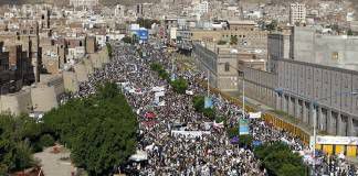 พิธีกรเยเมน สวมชุดอิห์รอม ออกรายการ เพื่อประท้วงซาอุฯ ไม่ออกวีซ่าให้กับผู้แสวงบุญชาวเยเมน