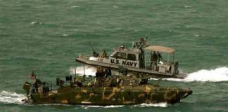 อิหร่านควบคุม “เรือกองทัพสหรัฐฯ 2 ลำ” หลังล่วงละเมิดน่านน้ำ