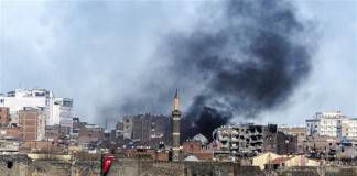 ทหารตุรกีโจมตีชุมชนชาวเคิร์ดล้มตายกว่า 60 คน