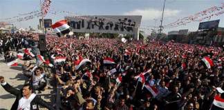 ประชาชนอิรักกว่า “ล้านคน” ออกมาชุมนุมตอบสนองการเรียกร้องของ “มุกตาดา ซาดร์”