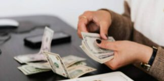 สิ้นสุดอำนาจการครอบงำของดอลลาร์หลังคว่ำบาตรรัสเซีย